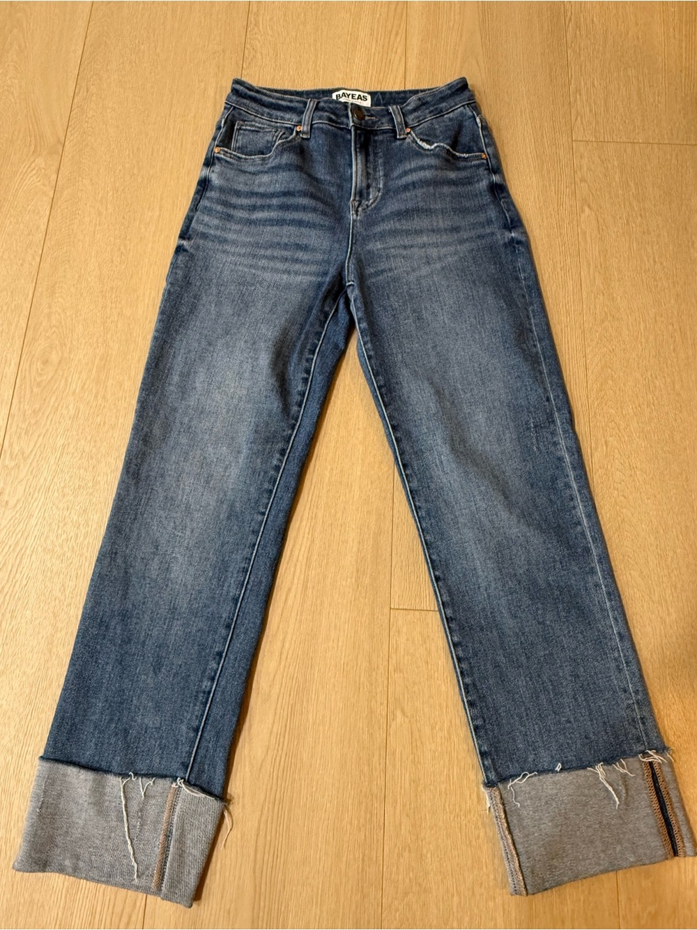 BAYEAS Cropped Straight Leg Jeans Women’s Size 27 Raw Hem Wide Cuff Stretch